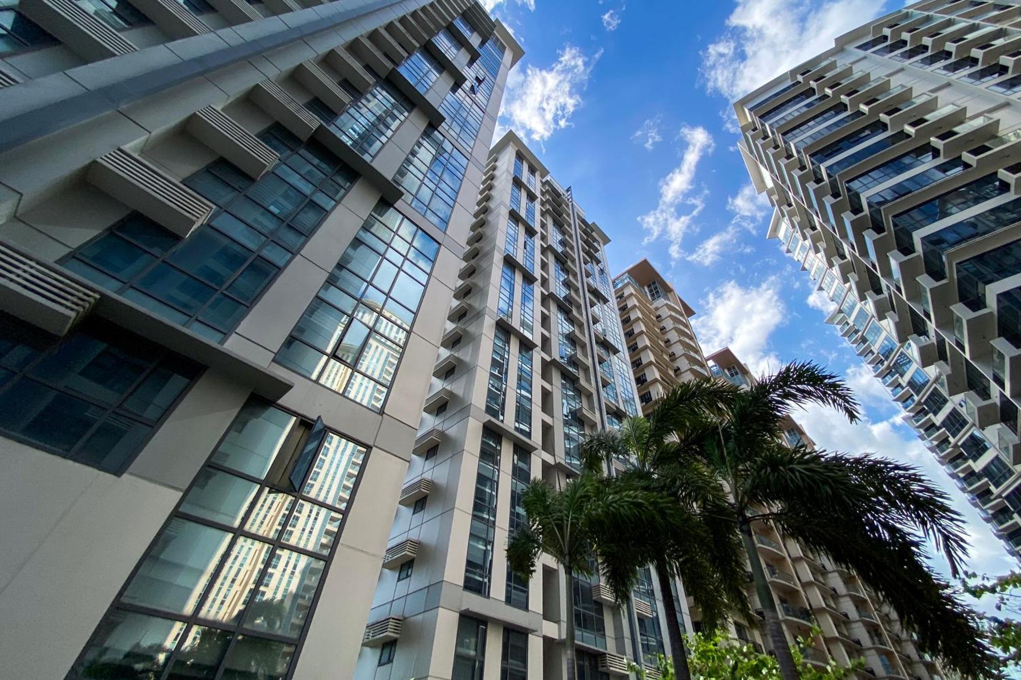 Apartment Stayhere At Viceroy Mckinley Hill Relax & Unwind Manila