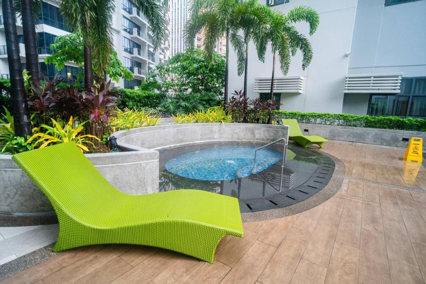 Stayhere At Viceroy Mckinley Hill Relax & Unwind * Manila