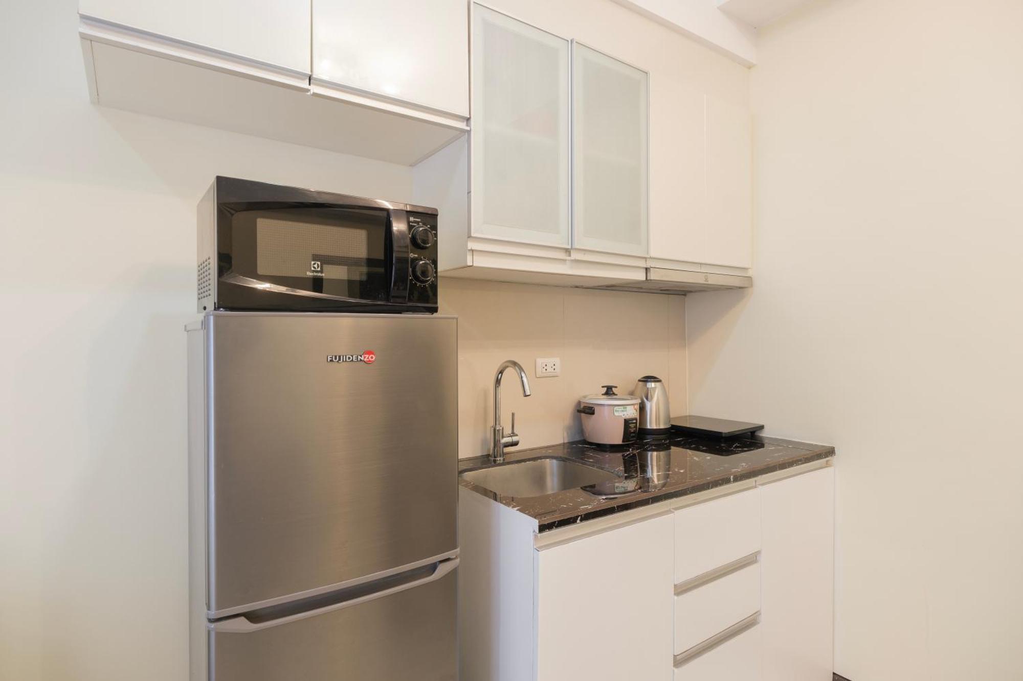 Stayhere At Viceroy Mckinley Hill Relax & Unwind Apartment