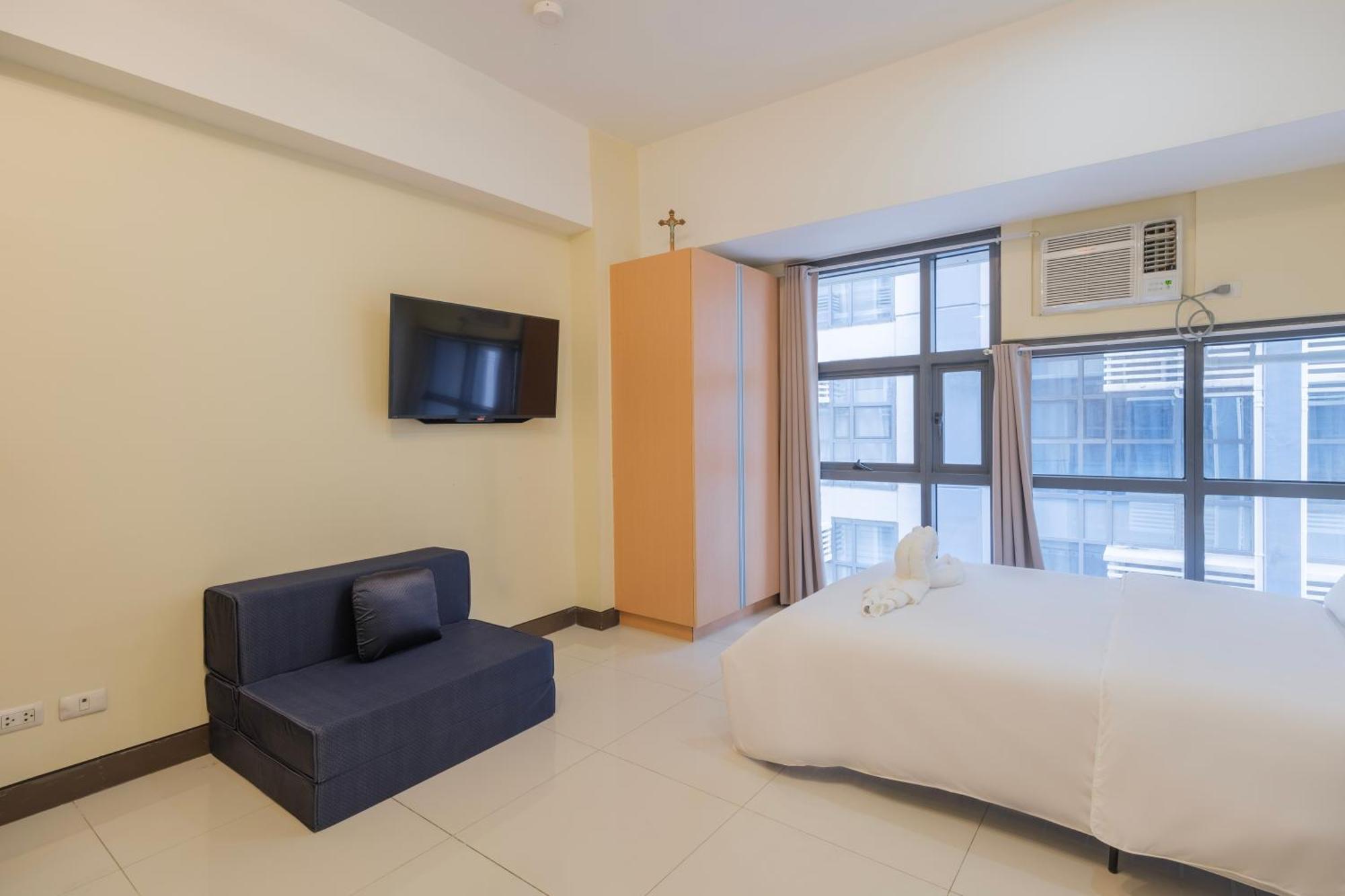 Stayhere At Viceroy Mckinley Hill Relax & Unwind Apartment